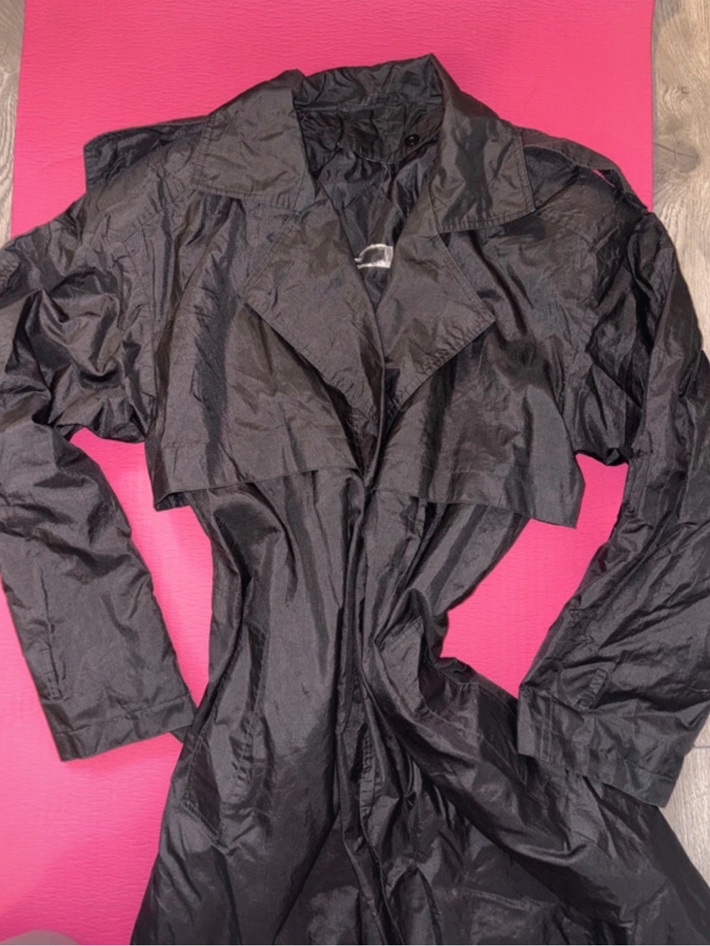 Vintage Black Cropped Trench Coat with Classic Lapel